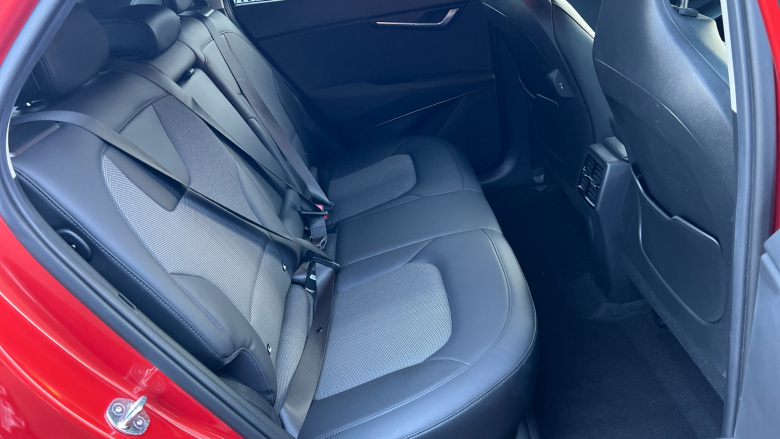 Kia Niro 150kW 3 65kWh 5dr Auto Electric Estate